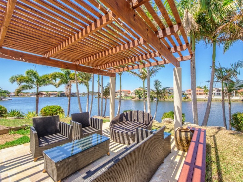 17 Key Biscayne, Clear Island Waters QLD 4226