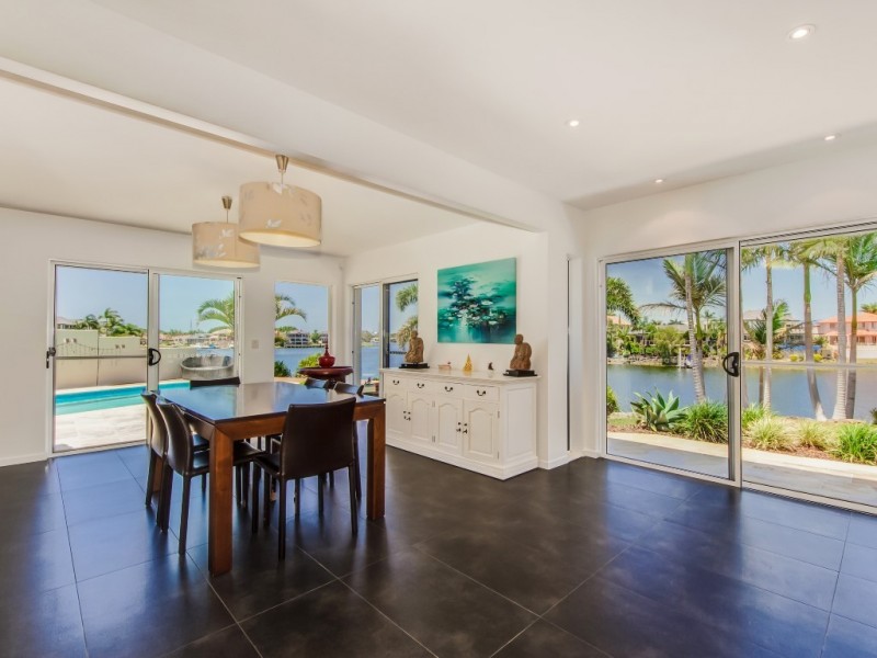 17 Key Biscayne, Clear Island Waters QLD 4226