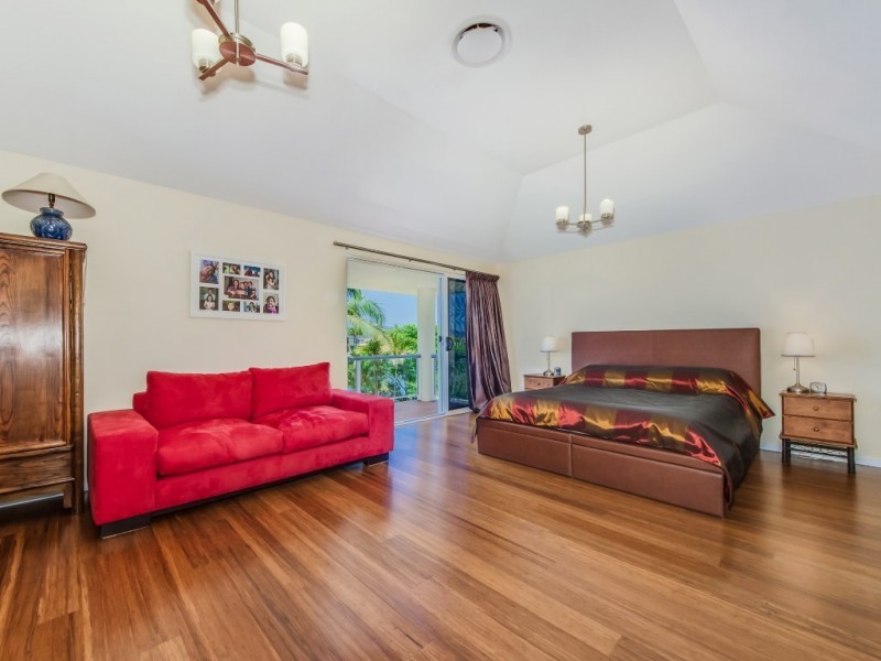 17 Key Biscayne, Clear Island Waters QLD 4226