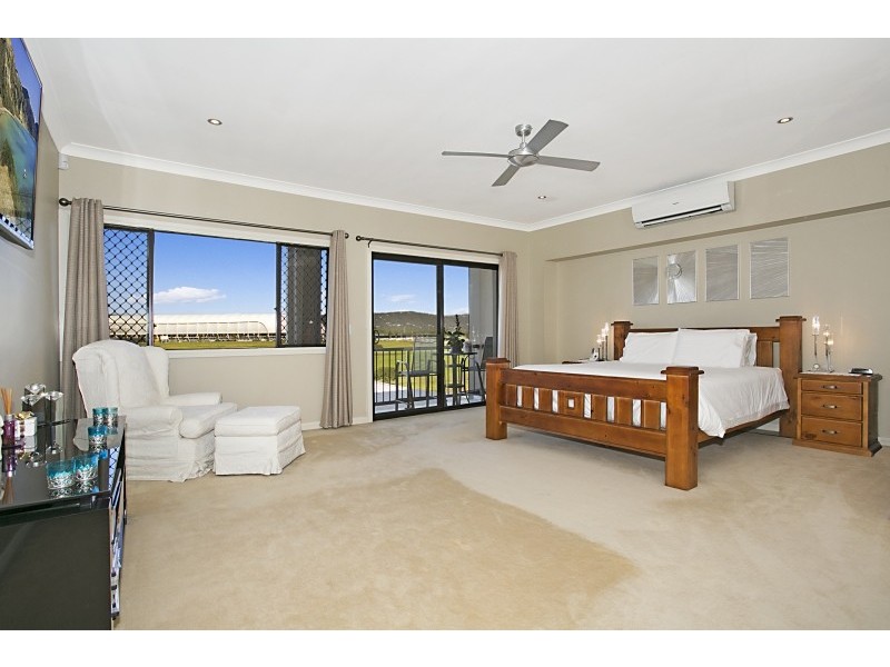 68 Peach Drive, Robina QLD 4226