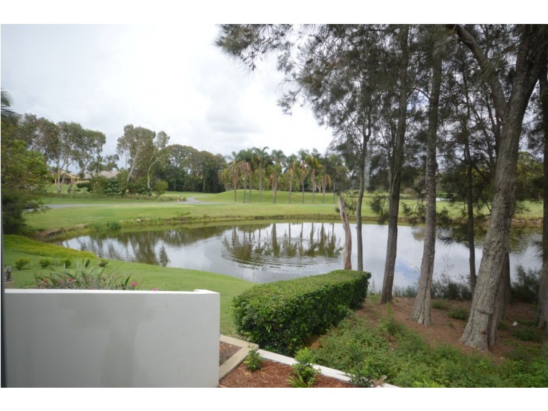 53 Fairway Drive, Clear Island Waters QLD 4226