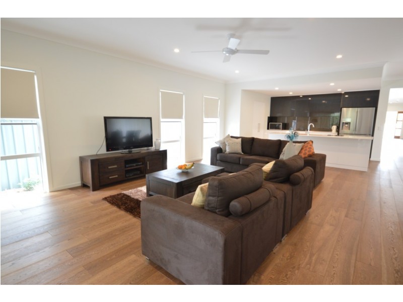 53 Fairway Drive, Clear Island Waters QLD 4226