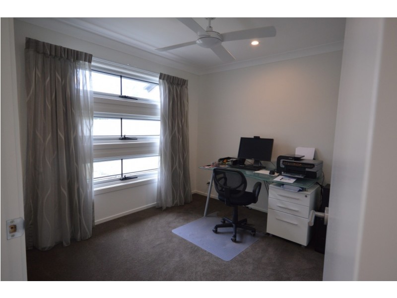 53 Fairway Drive, Clear Island Waters QLD 4226