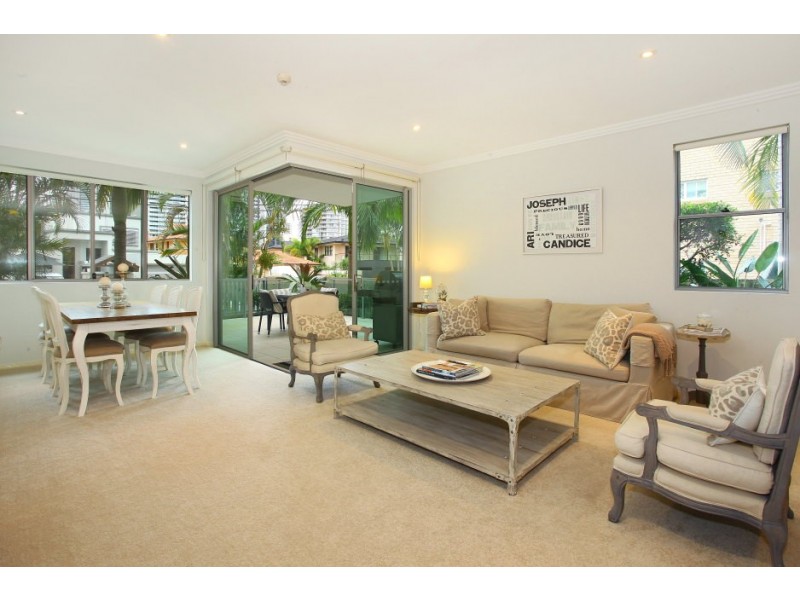 3/30 ‘Alia’ Tarcoola Crescent, Chevron Island QLD 4217