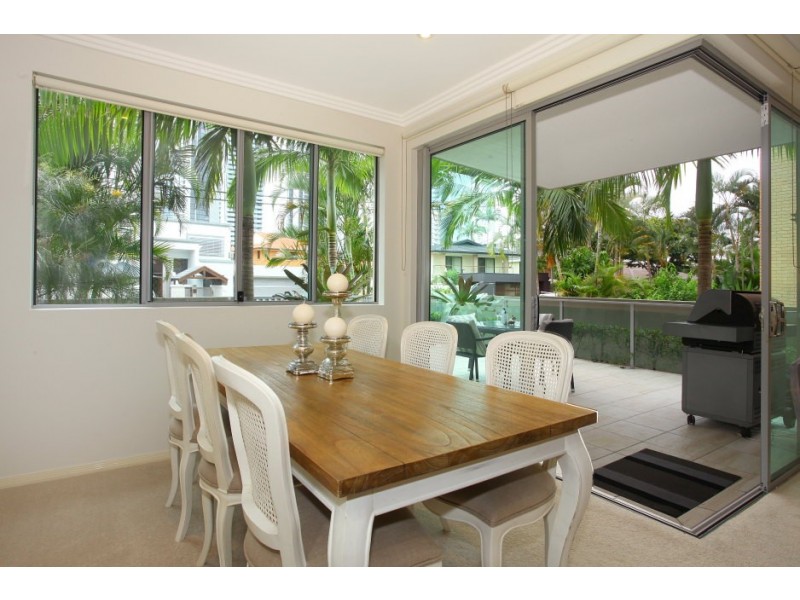 3/30 ‘Alia’ Tarcoola Crescent, Chevron Island QLD 4217