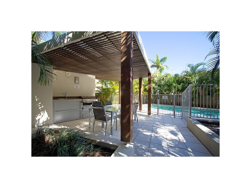 3/30 ‘Alia’ Tarcoola Crescent, Chevron Island QLD 4217