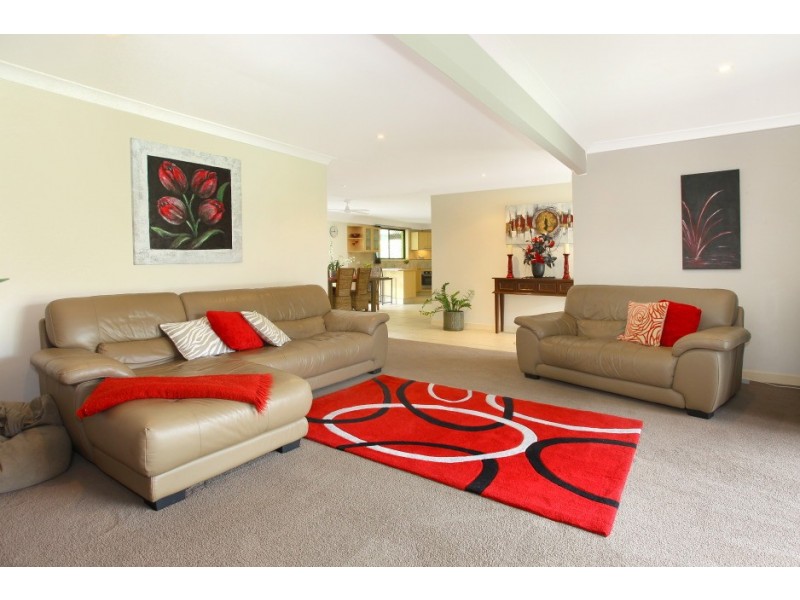 14 Numeralla Avenue, Ashmore QLD 4214