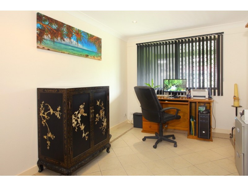 14 Numeralla Avenue, Ashmore QLD 4214