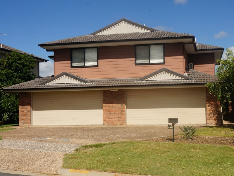 2/23 Cranberrie Crescent, Pimpama QLD 4209