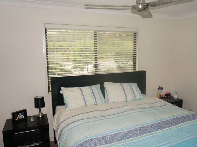 2/23 Cranberrie Crescent, Pimpama QLD 4209