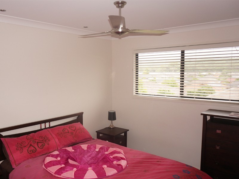 2/23 Cranberrie Crescent, Pimpama QLD 4209