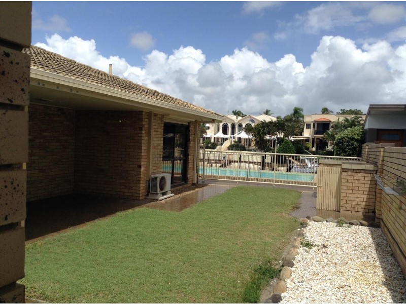 66 Gibraltar Drive, Isle Of Capri QLD 4217