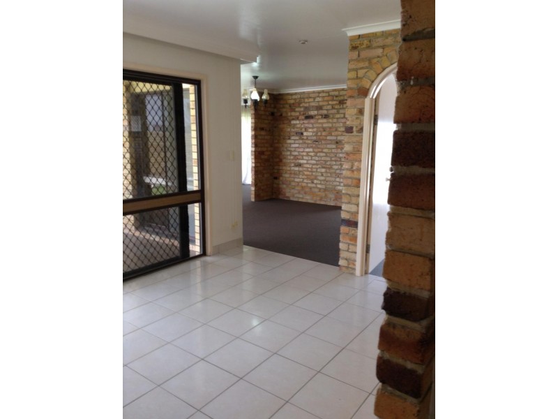 66 Gibraltar Drive, Isle Of Capri QLD 4217
