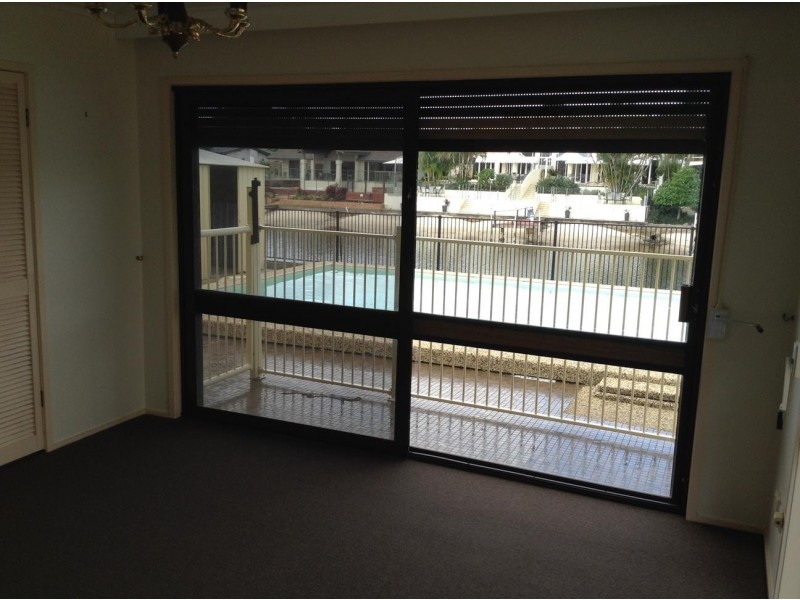66 Gibraltar Drive, Isle Of Capri QLD 4217