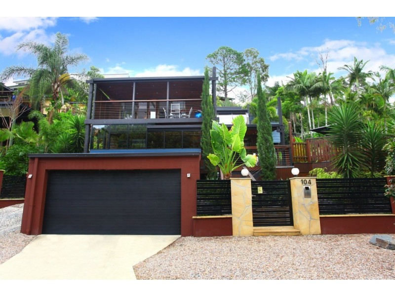 104 Plateau Crescent, Carrara QLD 4211