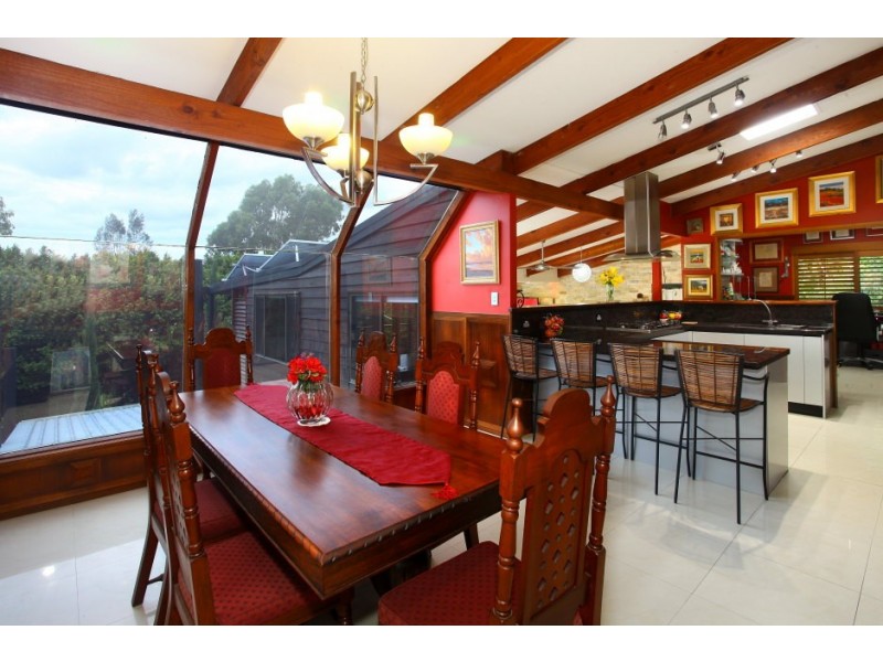 104 Plateau Crescent, Carrara QLD 4211