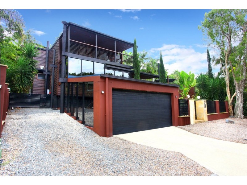 104 Plateau Crescent, Carrara QLD 4211