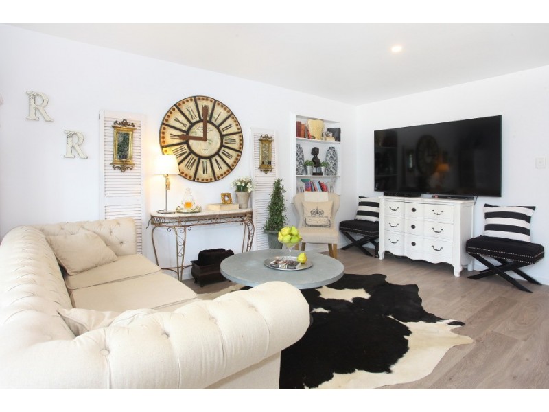 17 York Street, Southport QLD 4215