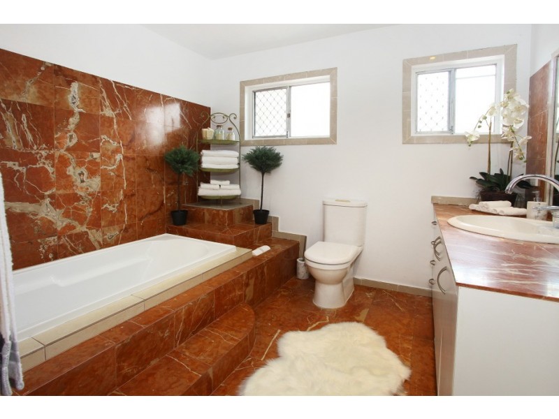 17 York Street, Southport QLD 4215