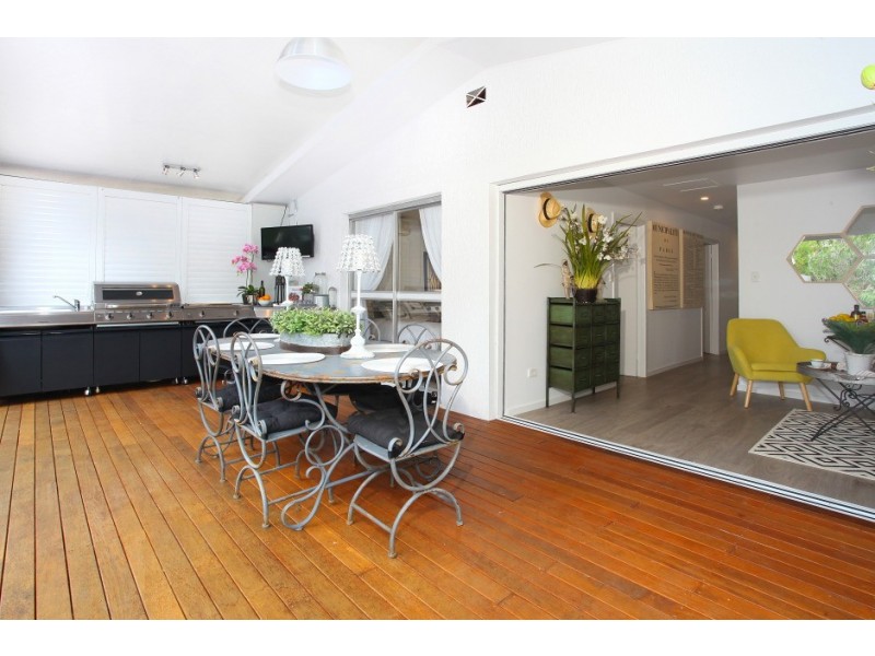 17 York Street, Southport QLD 4215