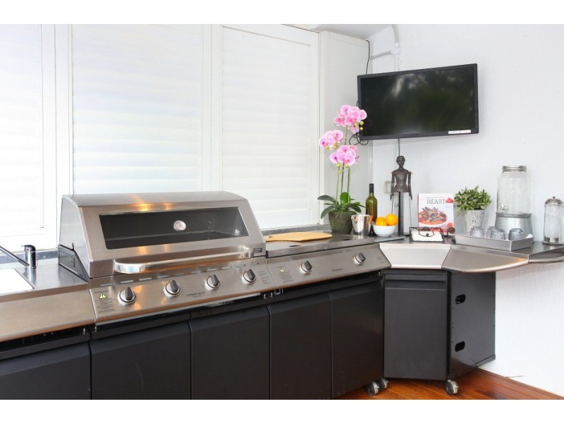 17 York Street, Southport QLD 4215