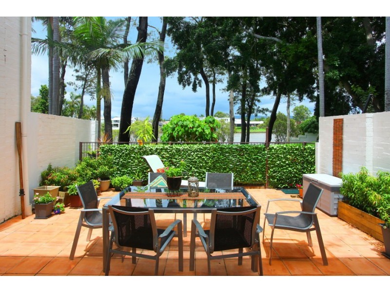 15/7 ‘Oaks South’ Campbell Street, Sorrento QLD 4217