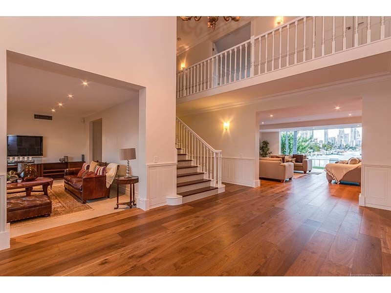 54 Commodore Drive, Paradise Waters QLD 4217