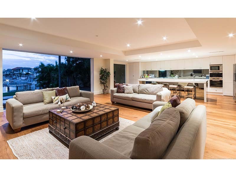 54 Commodore Drive, Paradise Waters QLD 4217