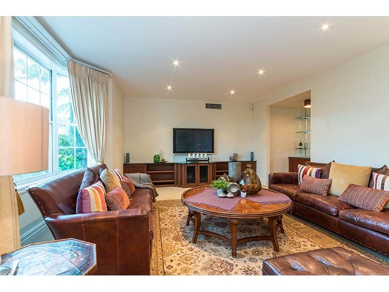 54 Commodore Drive, Paradise Waters QLD 4217