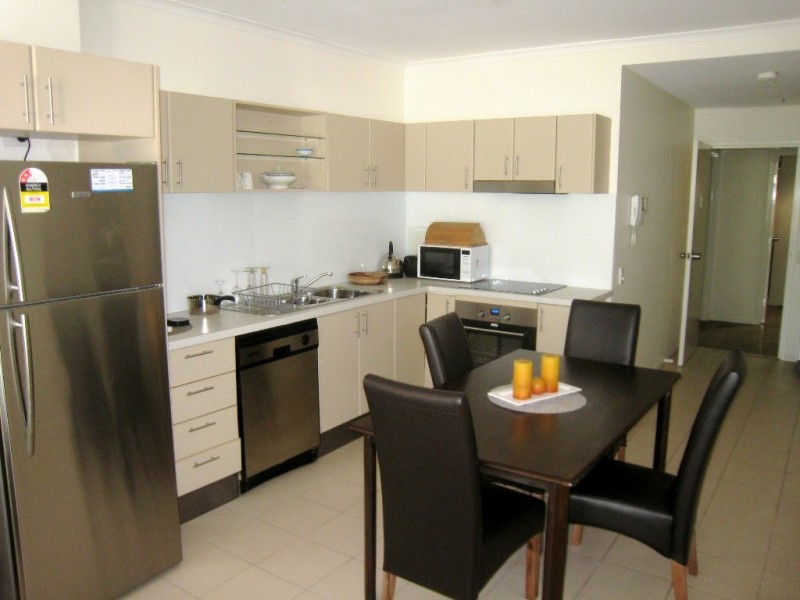3/2898 ‘The Pinnacle’ Gold Coast Highway, Surfers Paradise QLD 4217