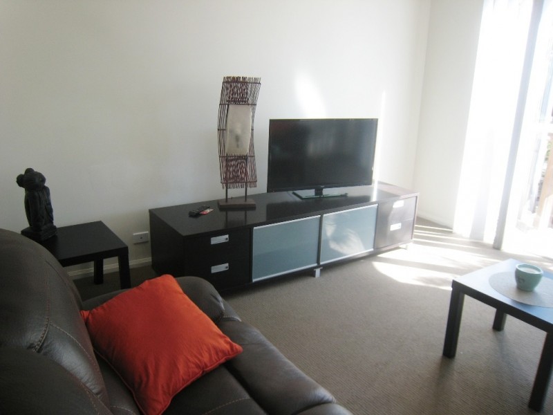 3/2898 ‘The Pinnacle’ Gold Coast Highway, Surfers Paradise QLD 4217