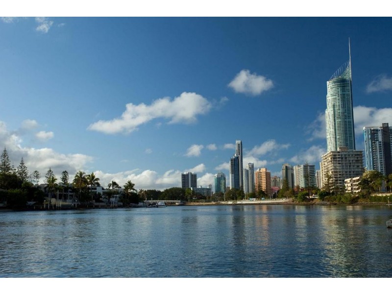 3/2898 ‘The Pinnacle’ Gold Coast Highway, Surfers Paradise QLD 4217