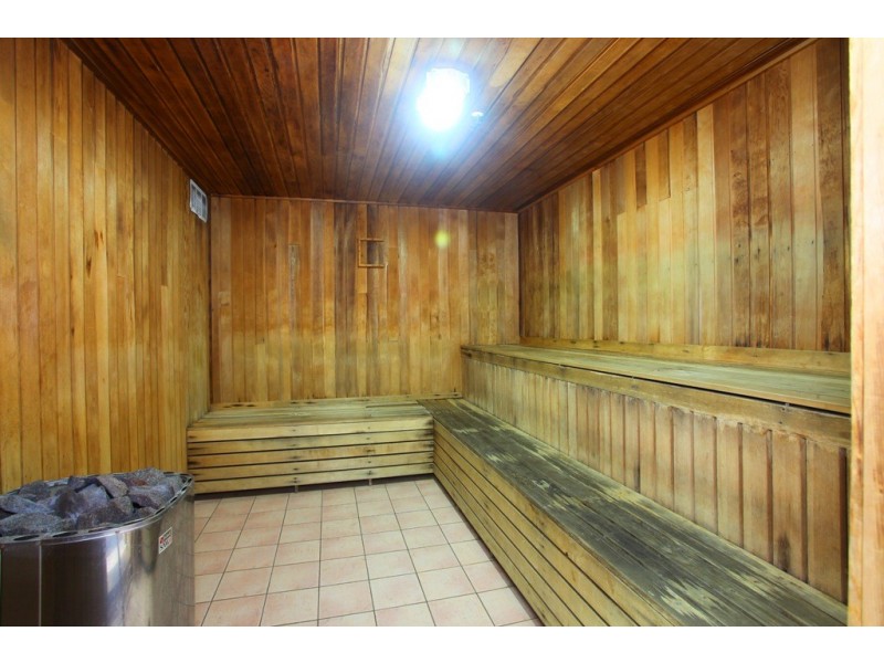 1001/28 ‘Longbeach Apartments’ Northcliffe Terrace, Surfers Paradise QLD 4217