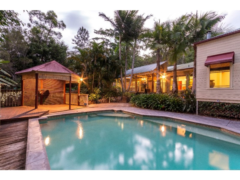 7 Stirling Court, Bonogin QLD 4213