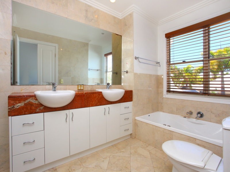 48/103 ‘Raffles on Capri’ Salerno Street, Isle Of Capri QLD 4217