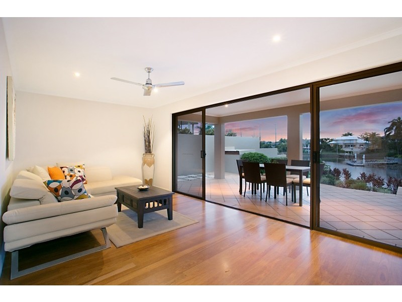 24 Donegal Crescent, Sorrento QLD 4217