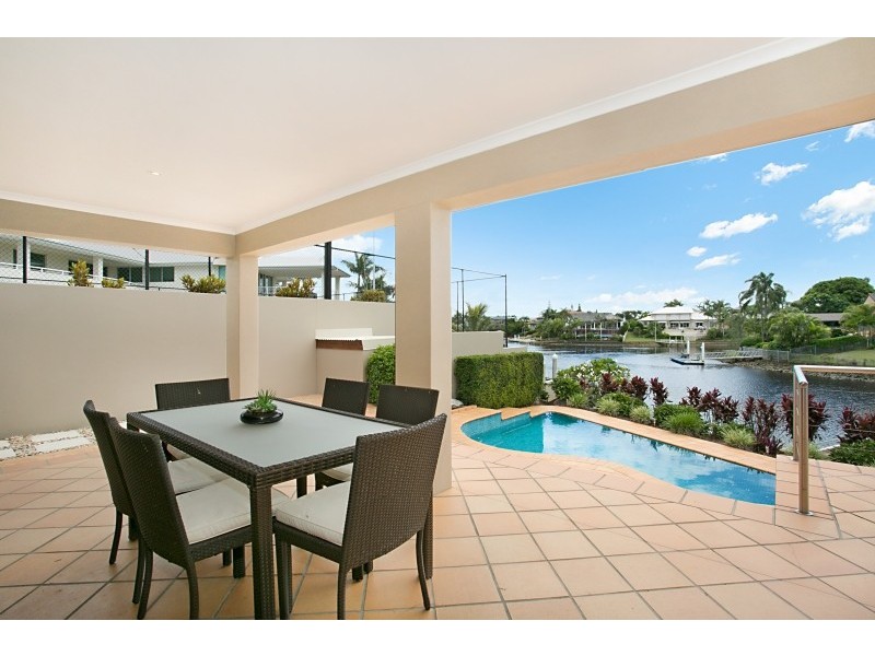 24 Donegal Crescent, Sorrento QLD 4217