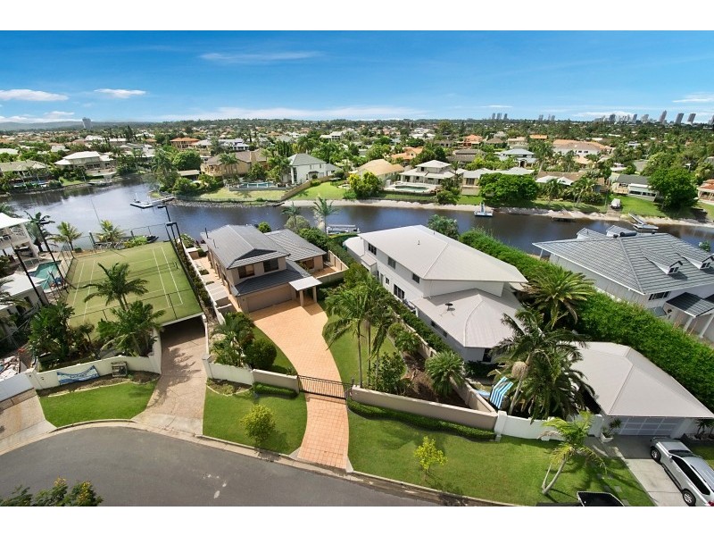 24 Donegal Crescent, Sorrento QLD 4217