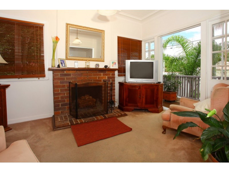 3 Andrews Street, Southport QLD 4215