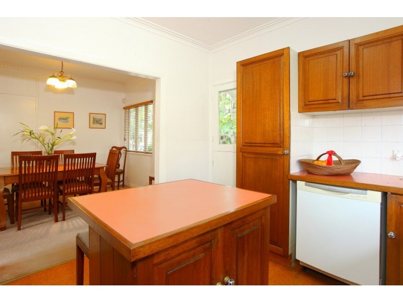 3 Andrews Street, Southport QLD 4215