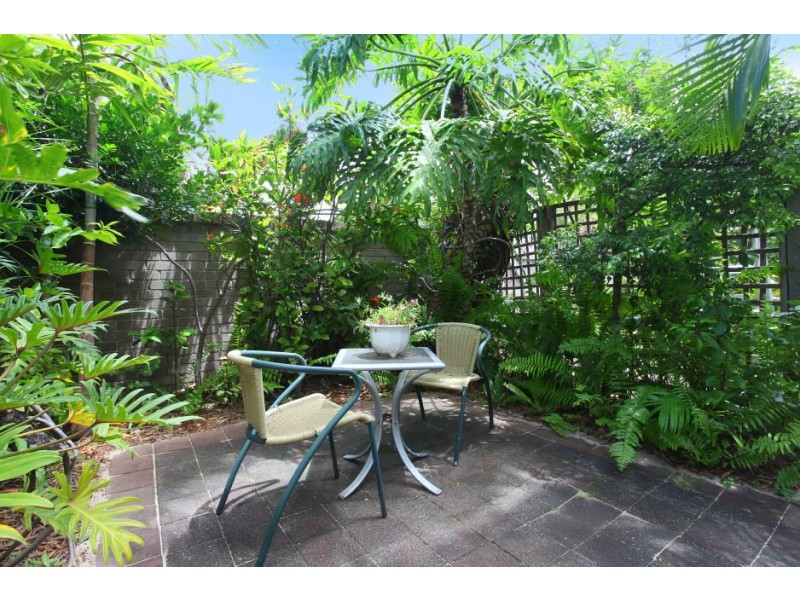 3 Andrews Street, Southport QLD 4215