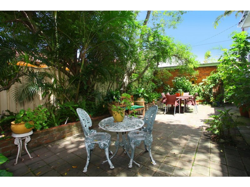 3 Andrews Street, Southport QLD 4215
