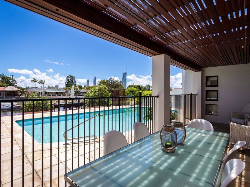 27 Rapallo Avenue, Isle Of Capri QLD 4217