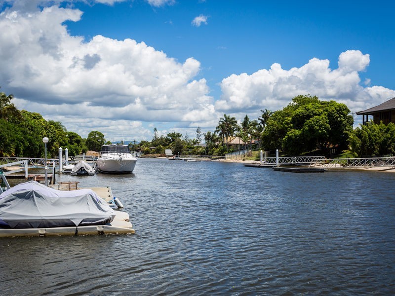 27 Rapallo Avenue, Isle Of Capri QLD 4217