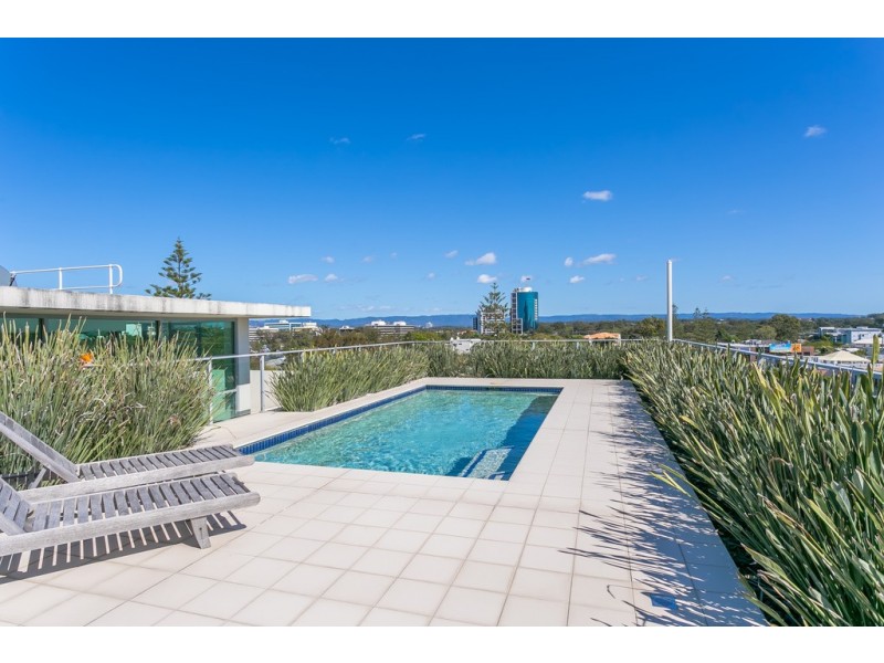 2/7 Burra Street, Chevron Island QLD 4217