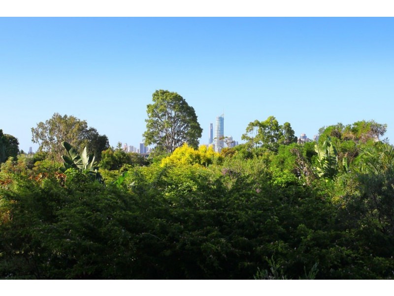 7/54 ‘Pacific Keys Central’ Hooker Boulevard, Mermaid Waters QLD 4218