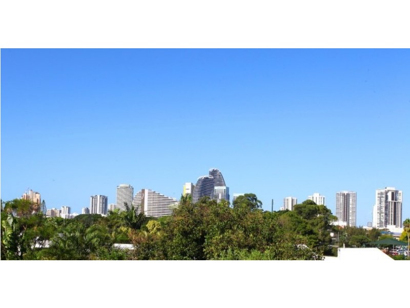 7/54 ‘Pacific Keys Central’ Hooker Boulevard, Mermaid Waters QLD 4218