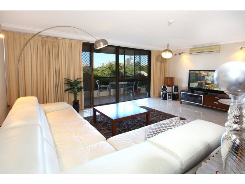 7/54 ‘Pacific Keys Central’ Hooker Boulevard, Mermaid Waters QLD 4218