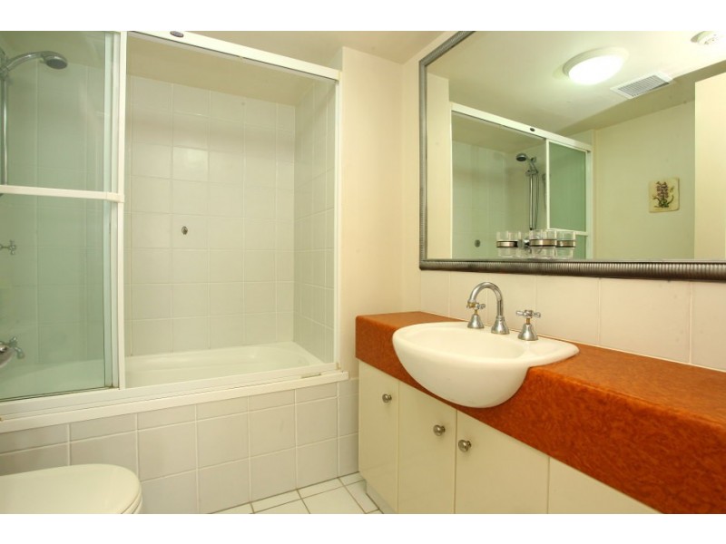 912/9-21 ‘Marrakesh’ Beach Parade, Surfers Paradise QLD 4217