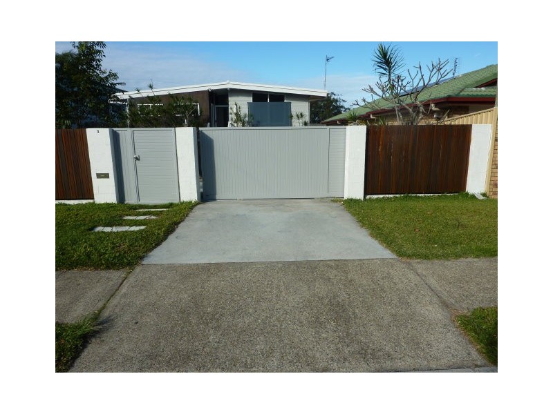 3 College Avenue, Southport QLD 4215